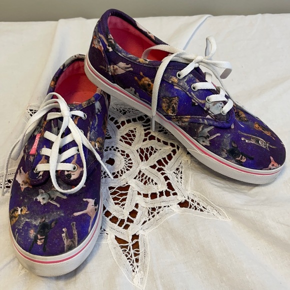 Vans girls purple cats dogs in space laced non marking soles sneakers Missy 2